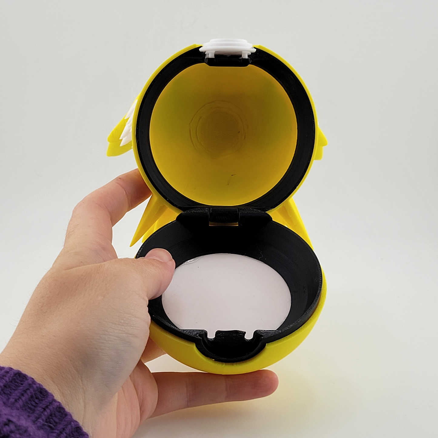 Jolteon Pokeball