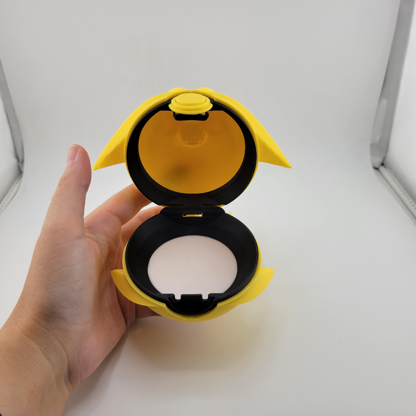 Zapdos Pokeball