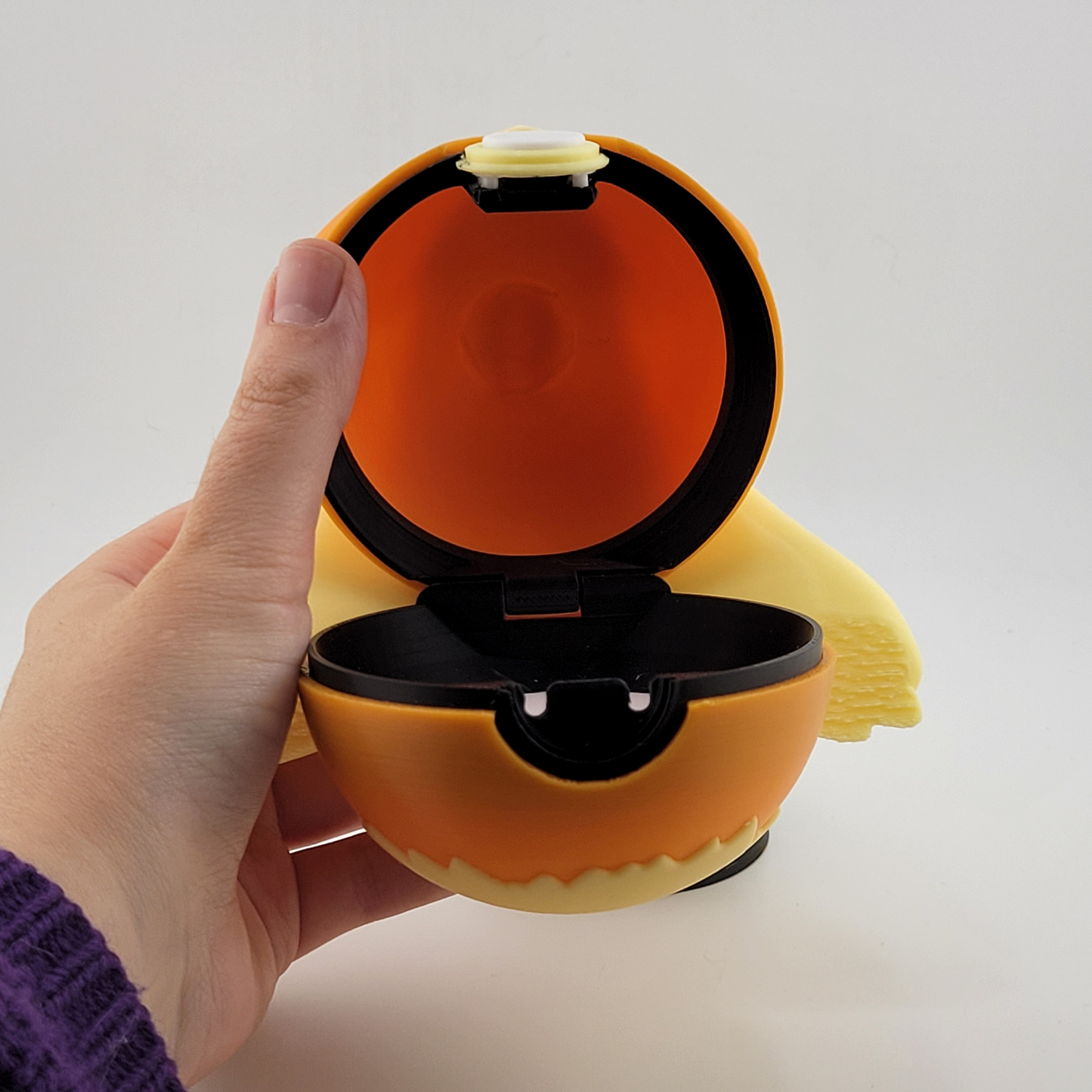 Blaziken Pokeball