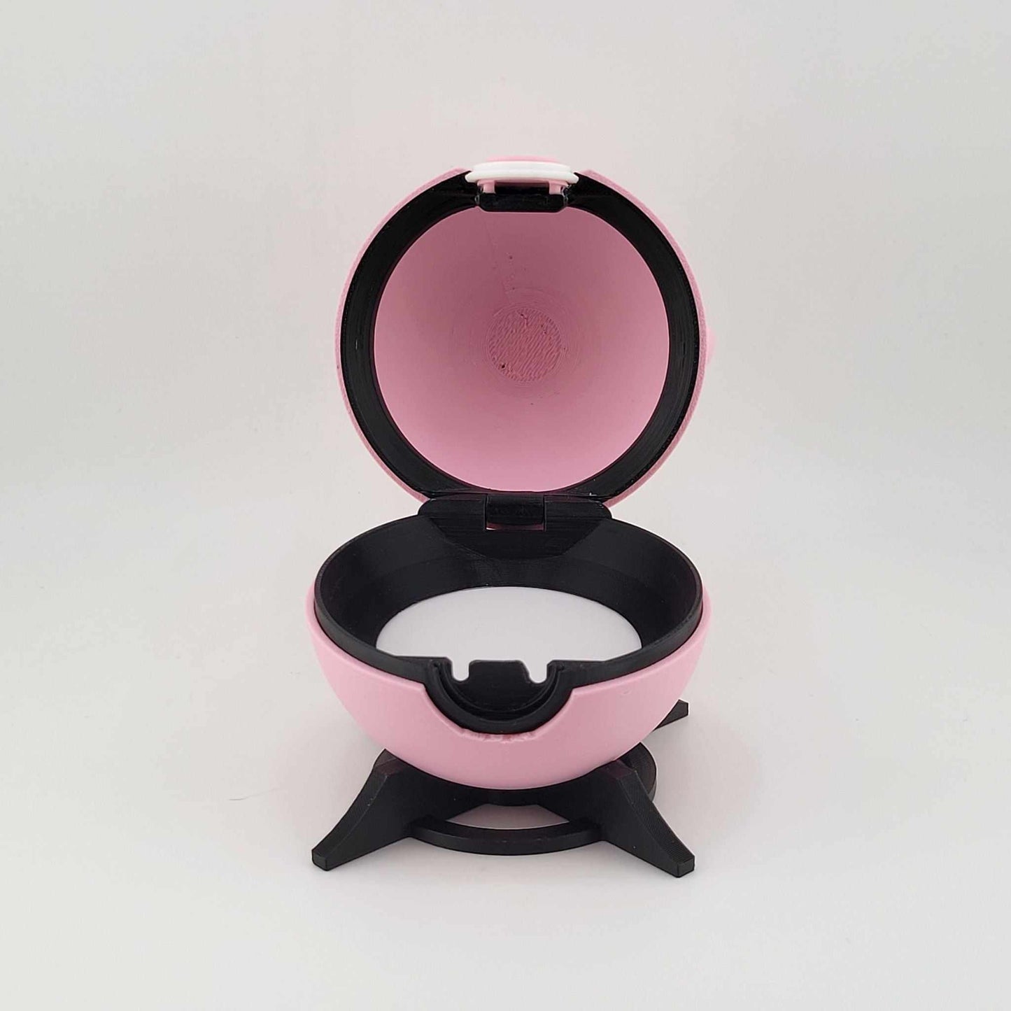 Jigglypuff Pokeball