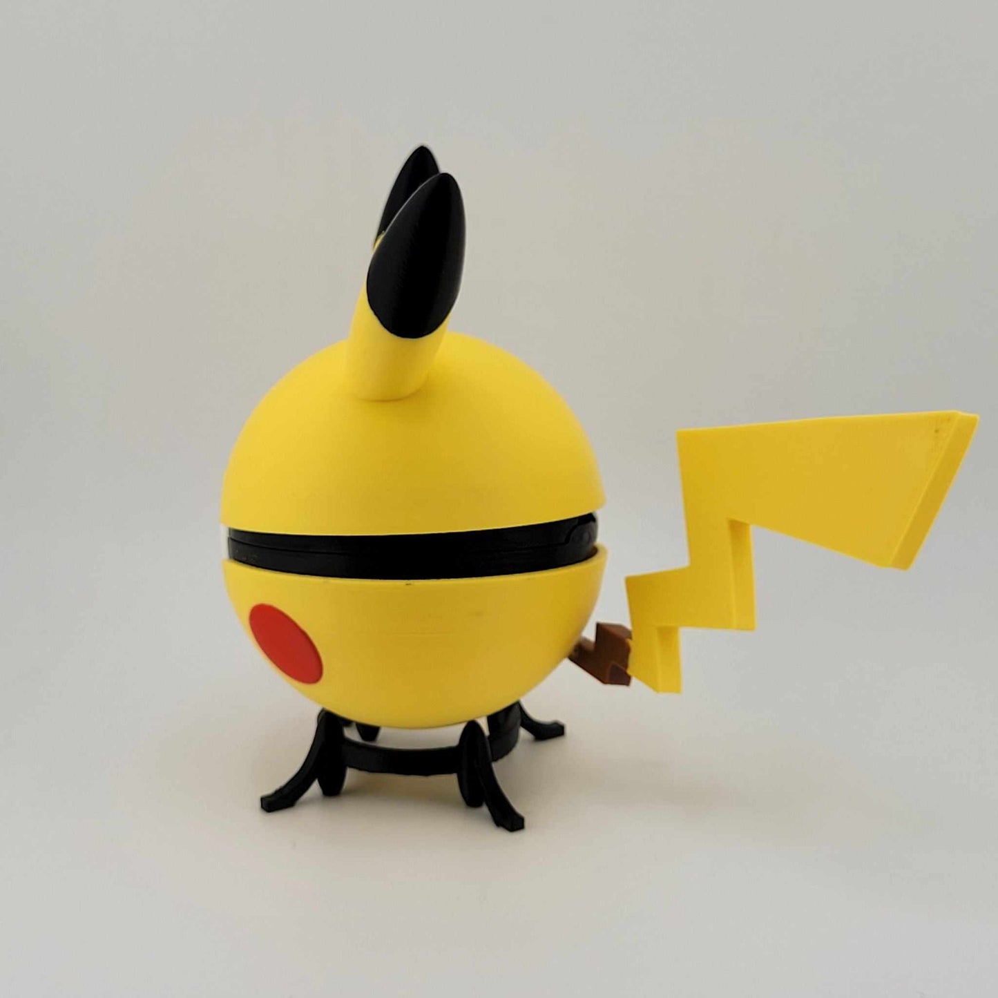 Pikachu Pokeball