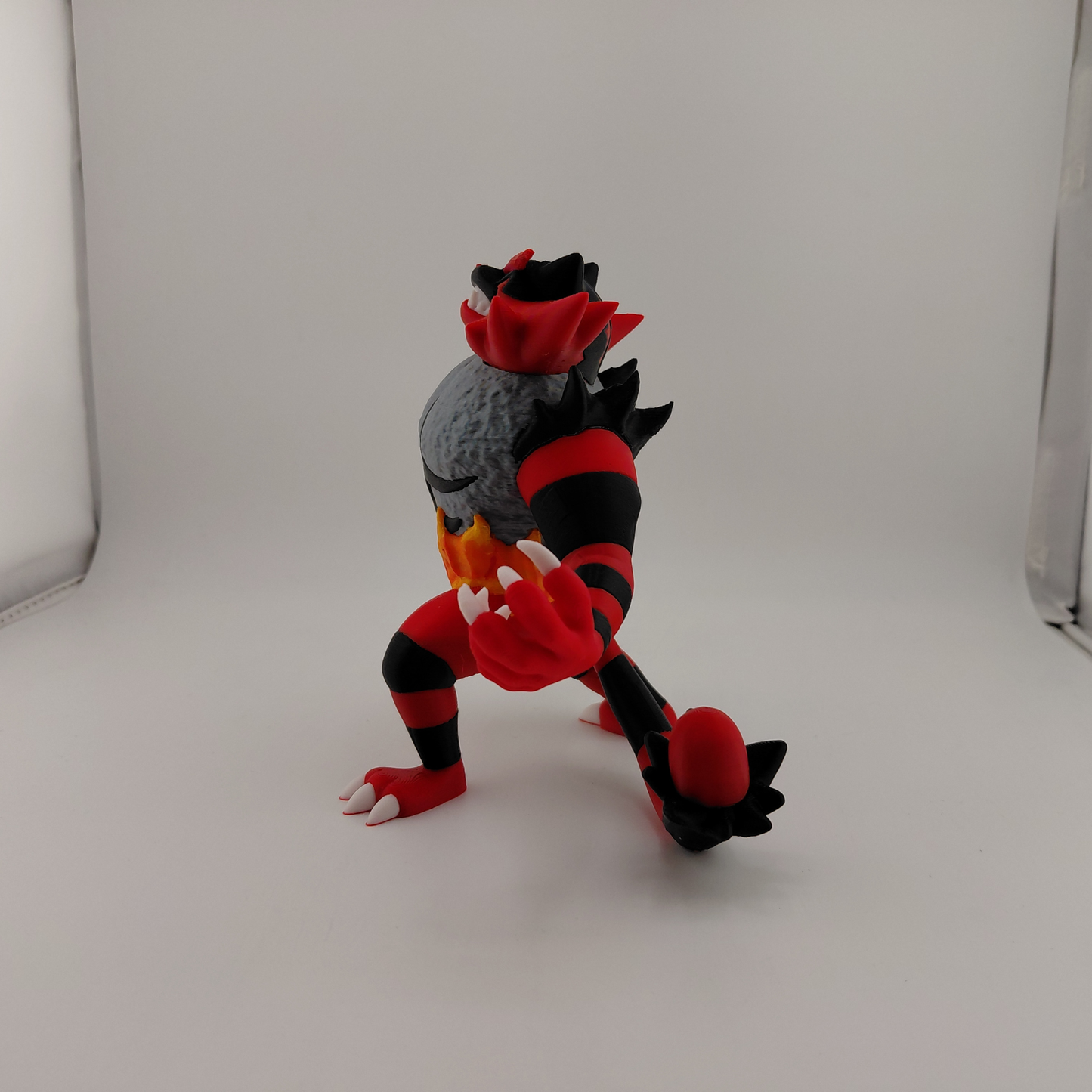 Incineroar Statue